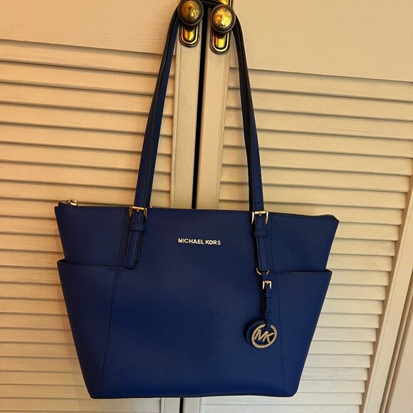 Michael Kors Blue Shoulder Bag - Picture 1 of 3
